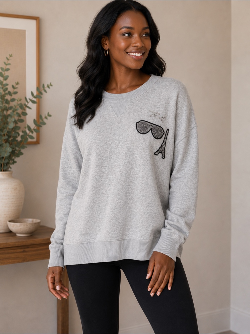 NWT Karl Lagerfeld Paris Gray Paris Patch Graphic Sweatshirt Large Logo Top